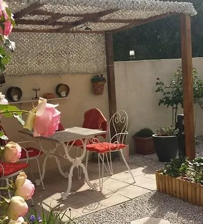 Spacieuse 8 Personnes Avec Piscine Proche Des Plages Villa *